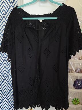 Adiva Black Eyelet Peasant Tunic